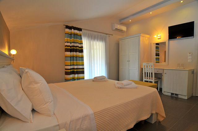 Ntinas Filoxenia Hotel & Spa - двойна стая